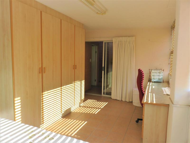 4 Bedroom Property for Sale in Calypso Beach Western Cape